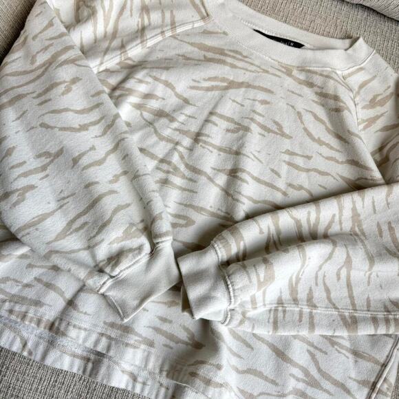 White cream tiger print - Picture 4 of 4